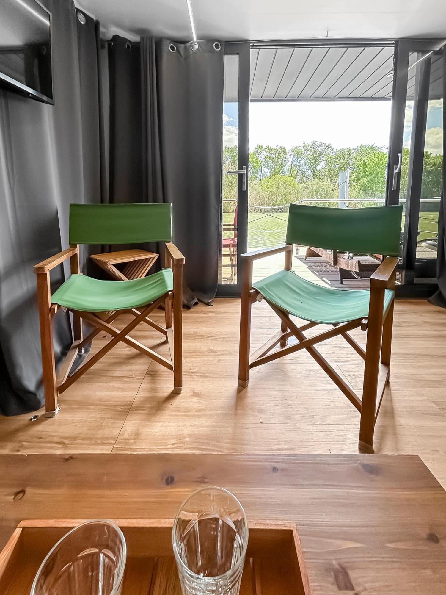 Hotel Sejour Unique Sur Un Bateau "Marius" à Vauvert Extérieur photo